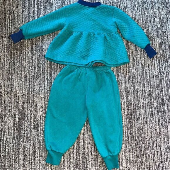 Circo Girls Pajama Set Size 4T Blue Green Quilted Embroidered Cute Long Sleeves - Picture 13 of 14